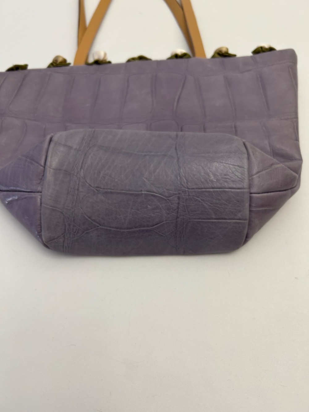 Falor-Le Borse Lavender Italian Leather Crock Embossed Tote with Floral Rosettes - Picture 12 of 16